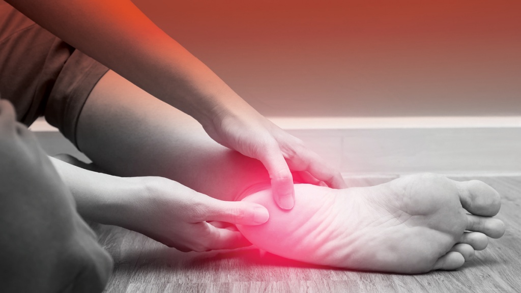 Approximately half of DCs offer custom orthotics in their practices; learn the secrets of cash and foot orthotics and providing patients with...