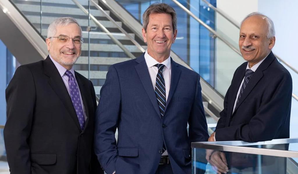Dean Anthony Delitto, School of Health and Rehabilitation Sciences; Doctor of Chiropractic Acting Director Michael Schneider; and Senior Vice Chancellor for the Health Sciences and John and Gertrude Petersen Dean of the School of Medicine Anantha Shekhar * Photo by Joshua Franzos