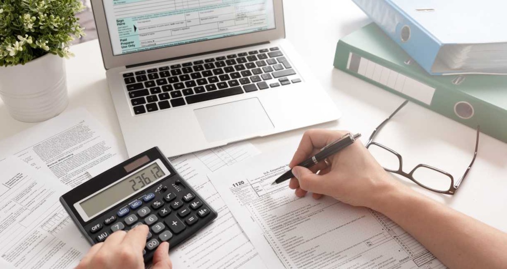 STRATEGIES TO REDUCE TAXES